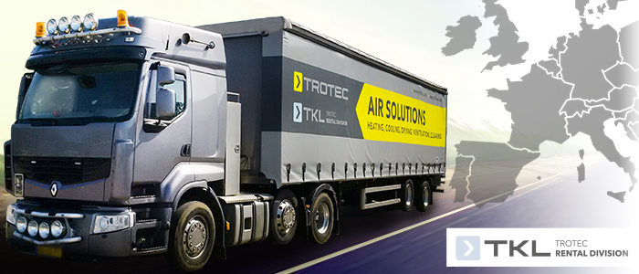 Nouveau camion de transport. Nouvel entrepôt de machines en cas de sinistre.